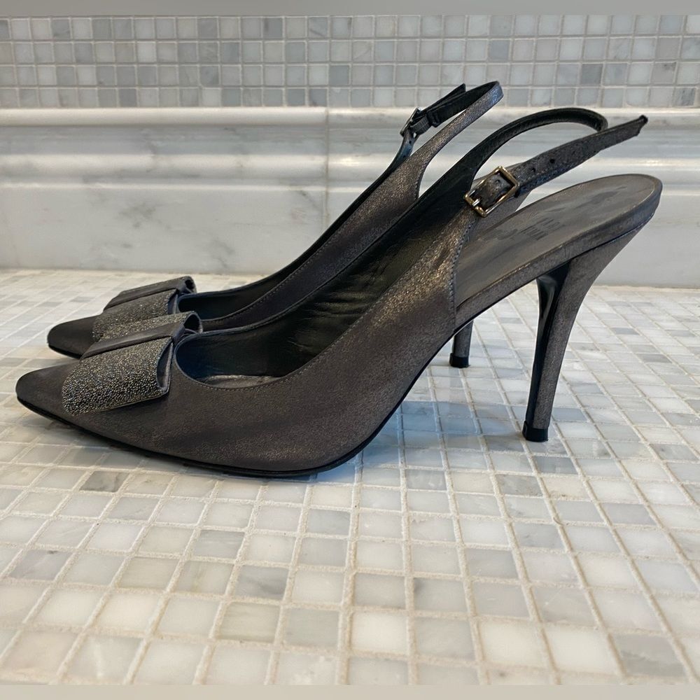 Stuart Weitzman Silver Slingback with Bow - Picture 4 of 9